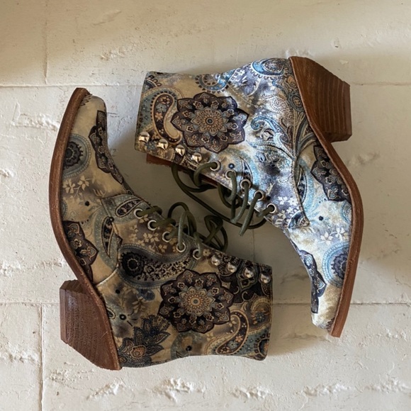 SOLD! Free People x Jeffrey Campbell Western Boots - Picture 7 of 7